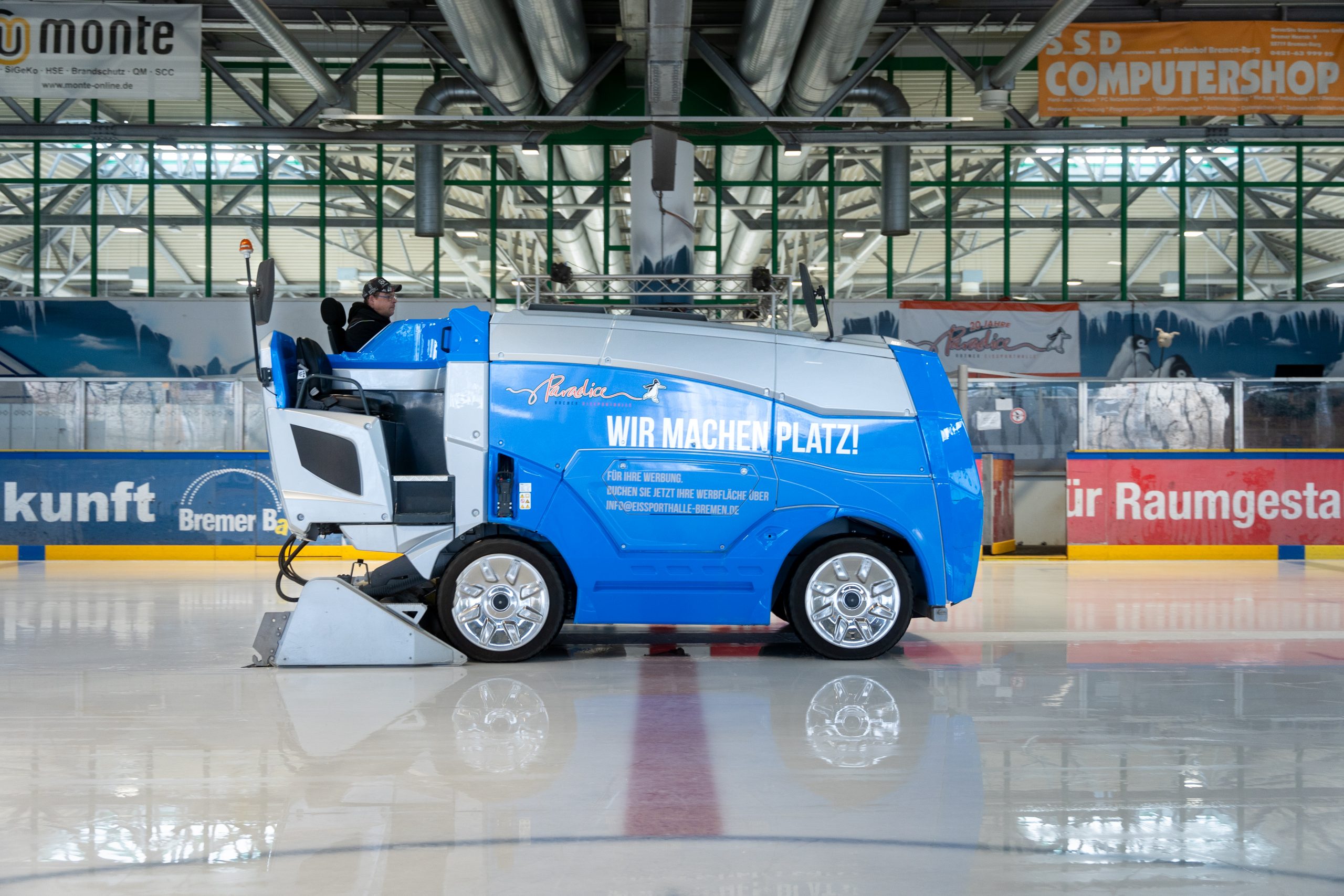 Eisaufbereitungsmaschine